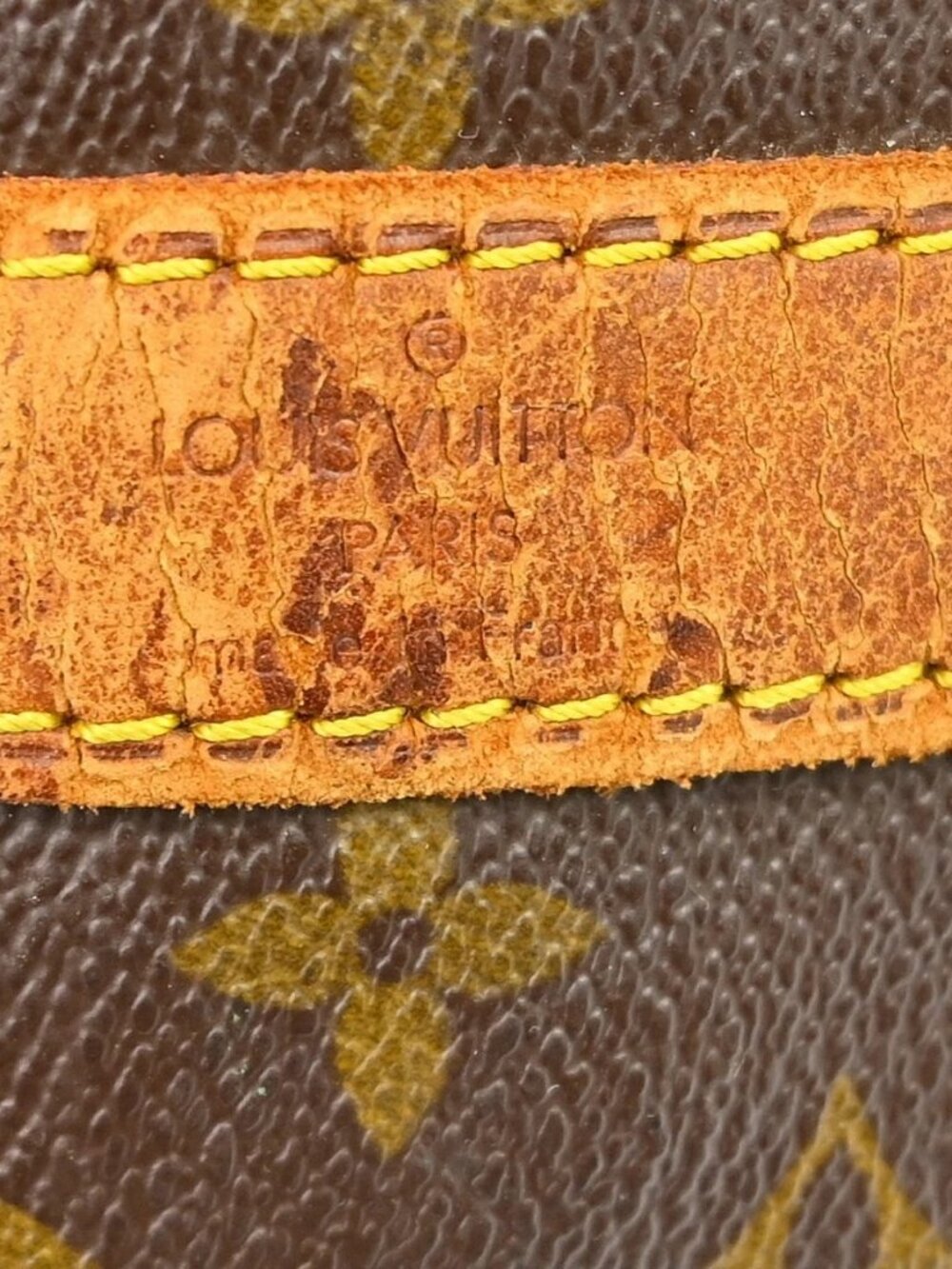 LOUIS VUITTON MONOGRAM KEEPALL BANDOULIERE 60 BAG - Picture 4 of 16